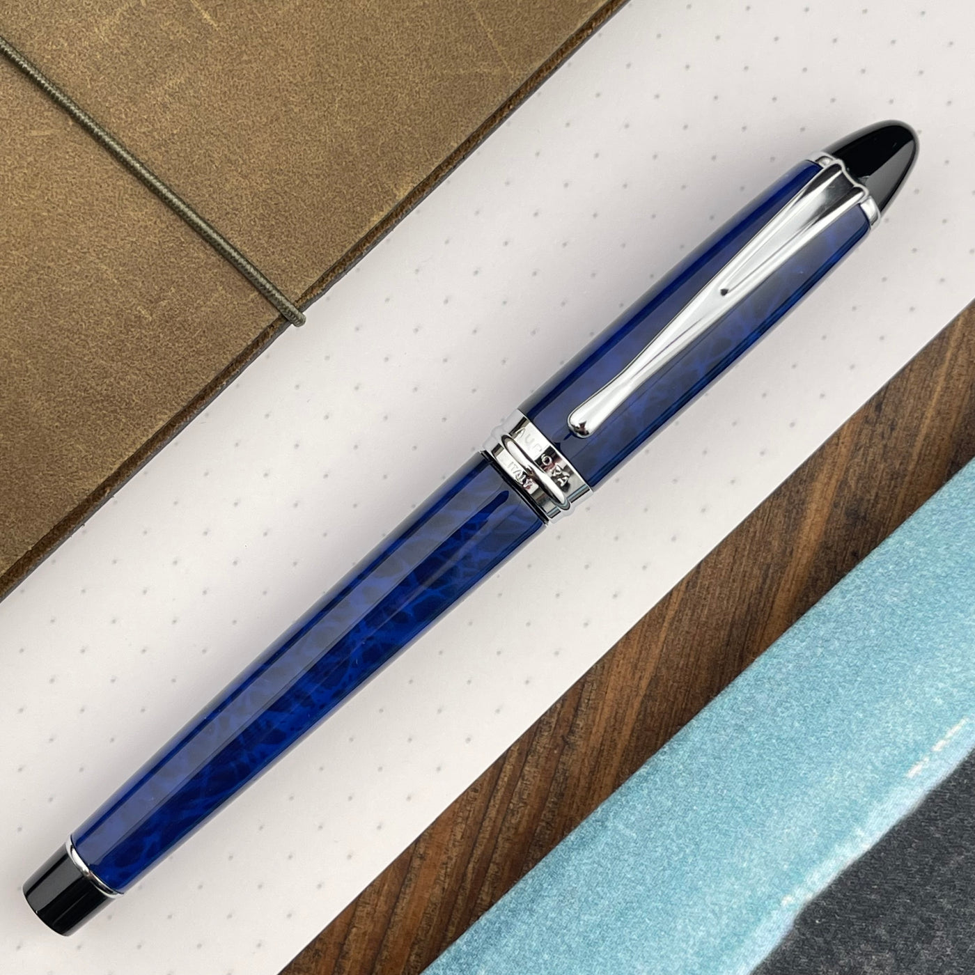 Aurora Ipsilon Fountain Pen - Blue Lacquer