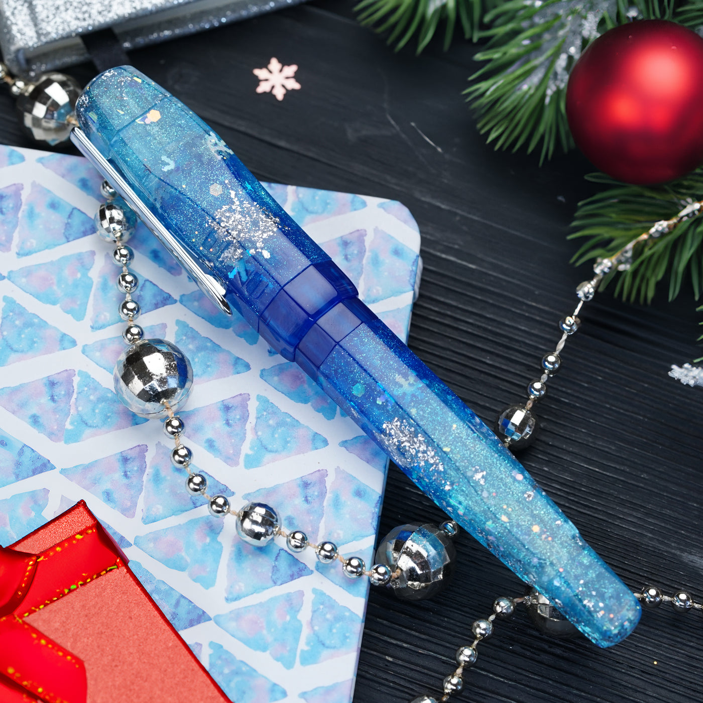 Benu AstroGem Fountain Pen - Christmas (Limited Edition)