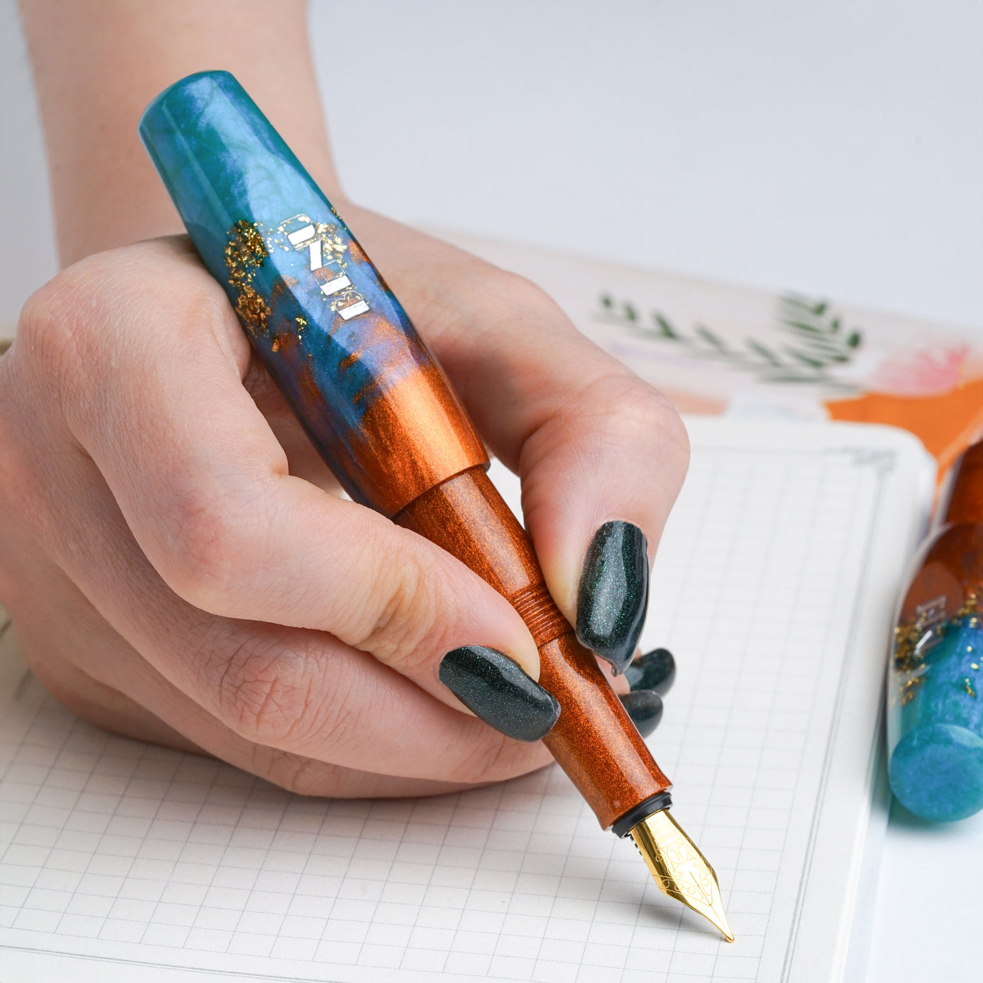 Benu Pixie Fountain Pen - Aurora Gold