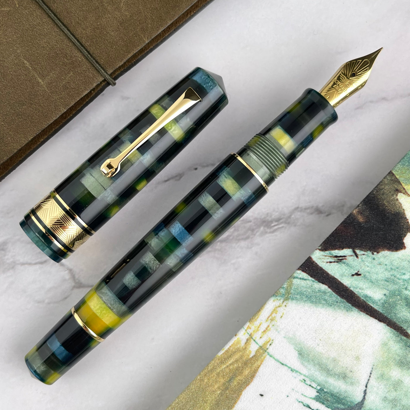 Leonardo Mosaico Fountain Pen - Baobab w/ Gold Trim