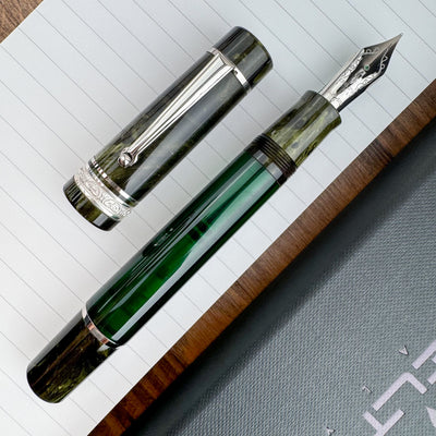 Delta Royal Fountain Pen (Limited Edition)