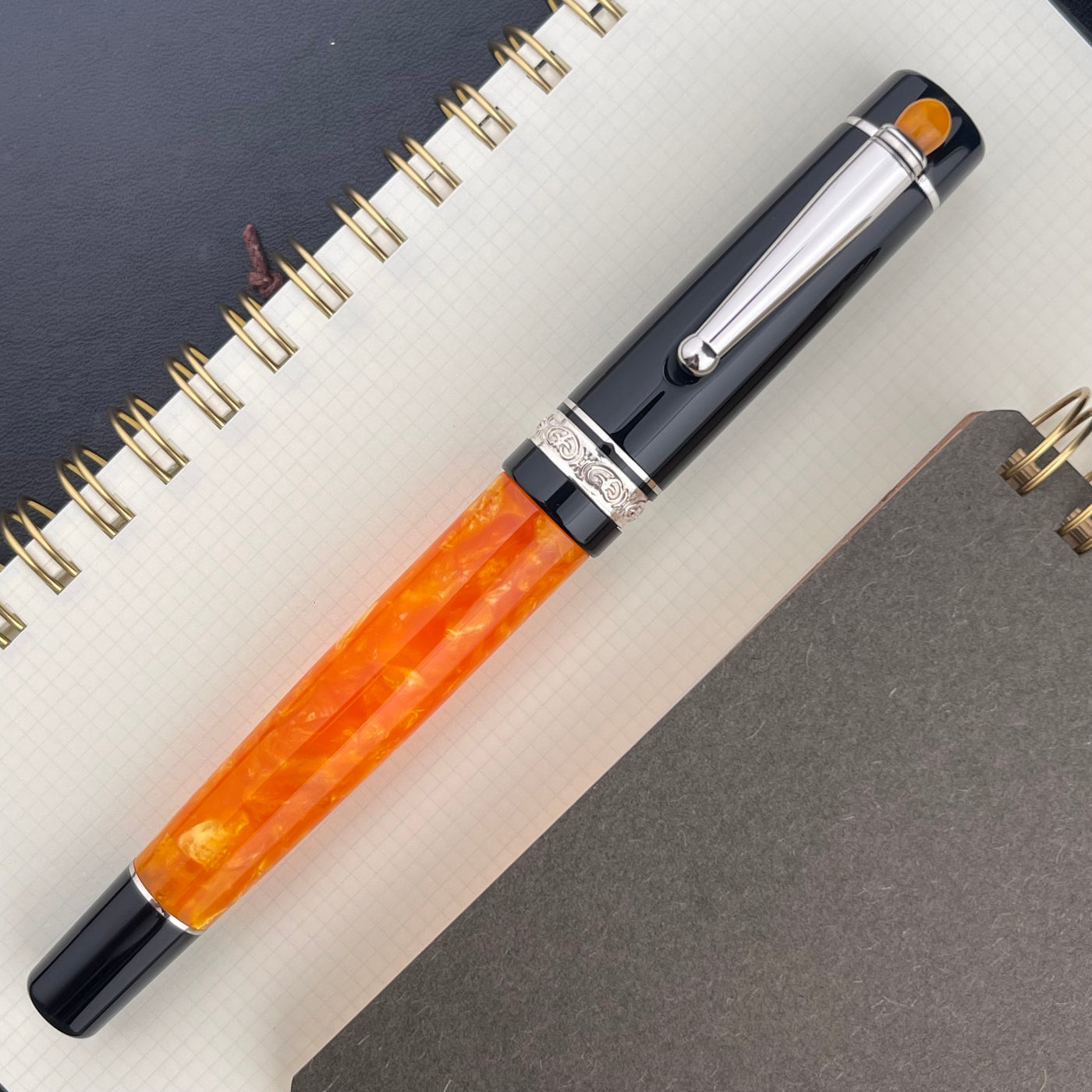 Delta WE Rollerball Pen - Classic DV