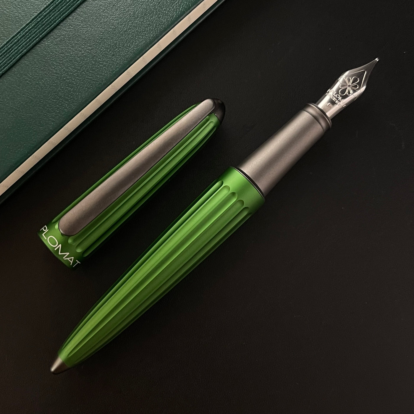 Diplomat Aero Fountain Pen - Green