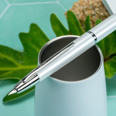 Pilot Vanishing Point Decimo Fountain Pen - White