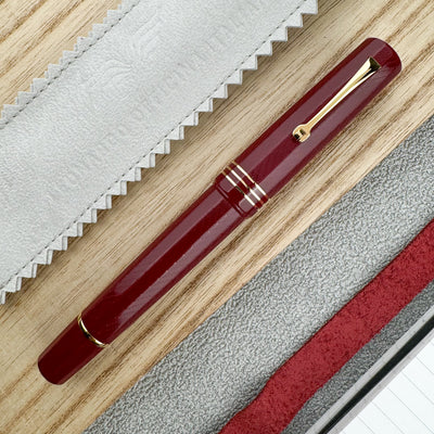 Leonardo Dodici Burgundy Guilloche Fountain Pen (Limited Edition)