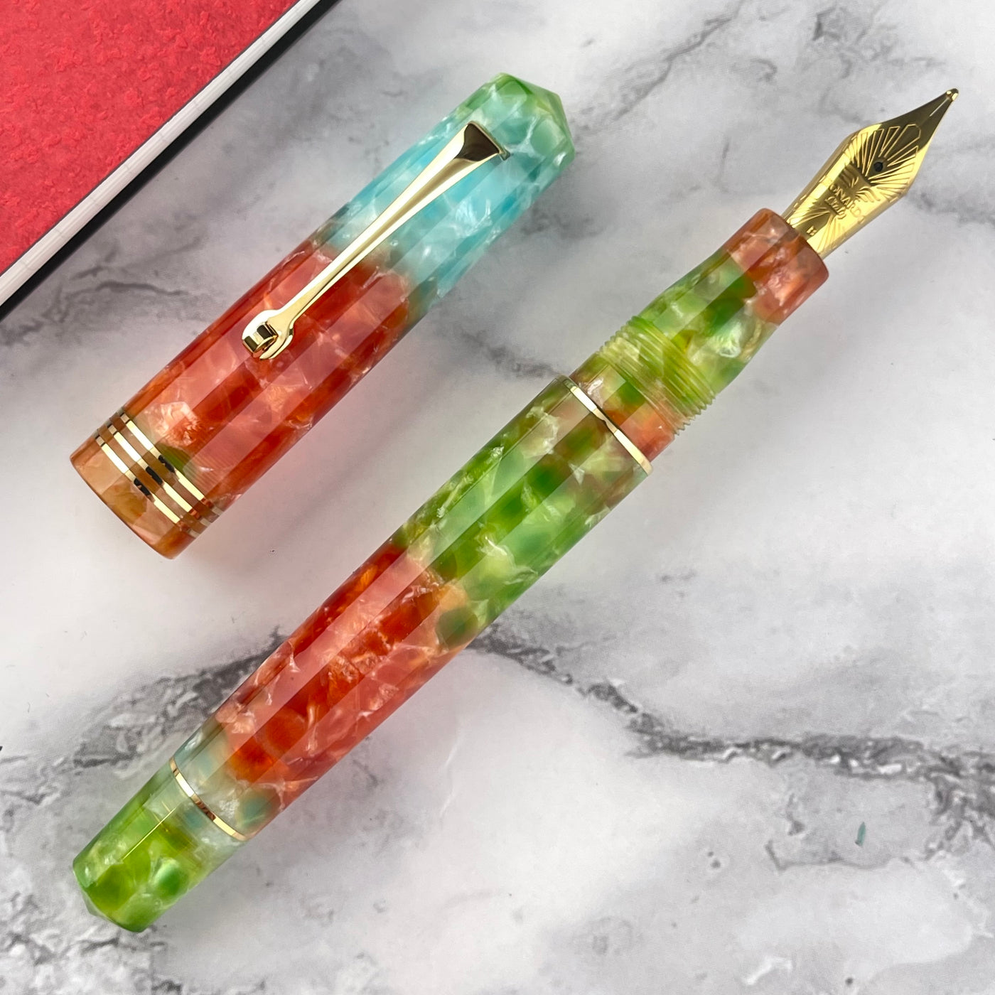 Leonardo Momento Zero Fountain Pen - Pura Vida w/ Gold Trim