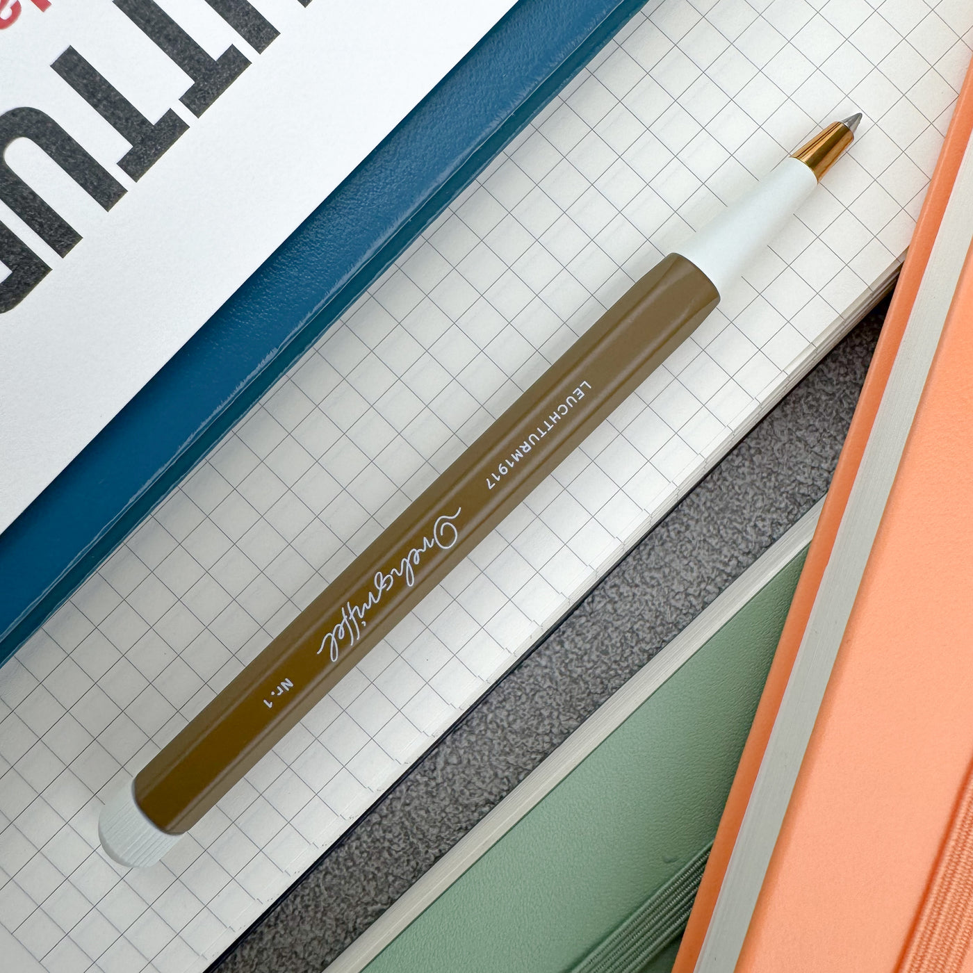 Leuchtturm Drehgriffel Gel Pen