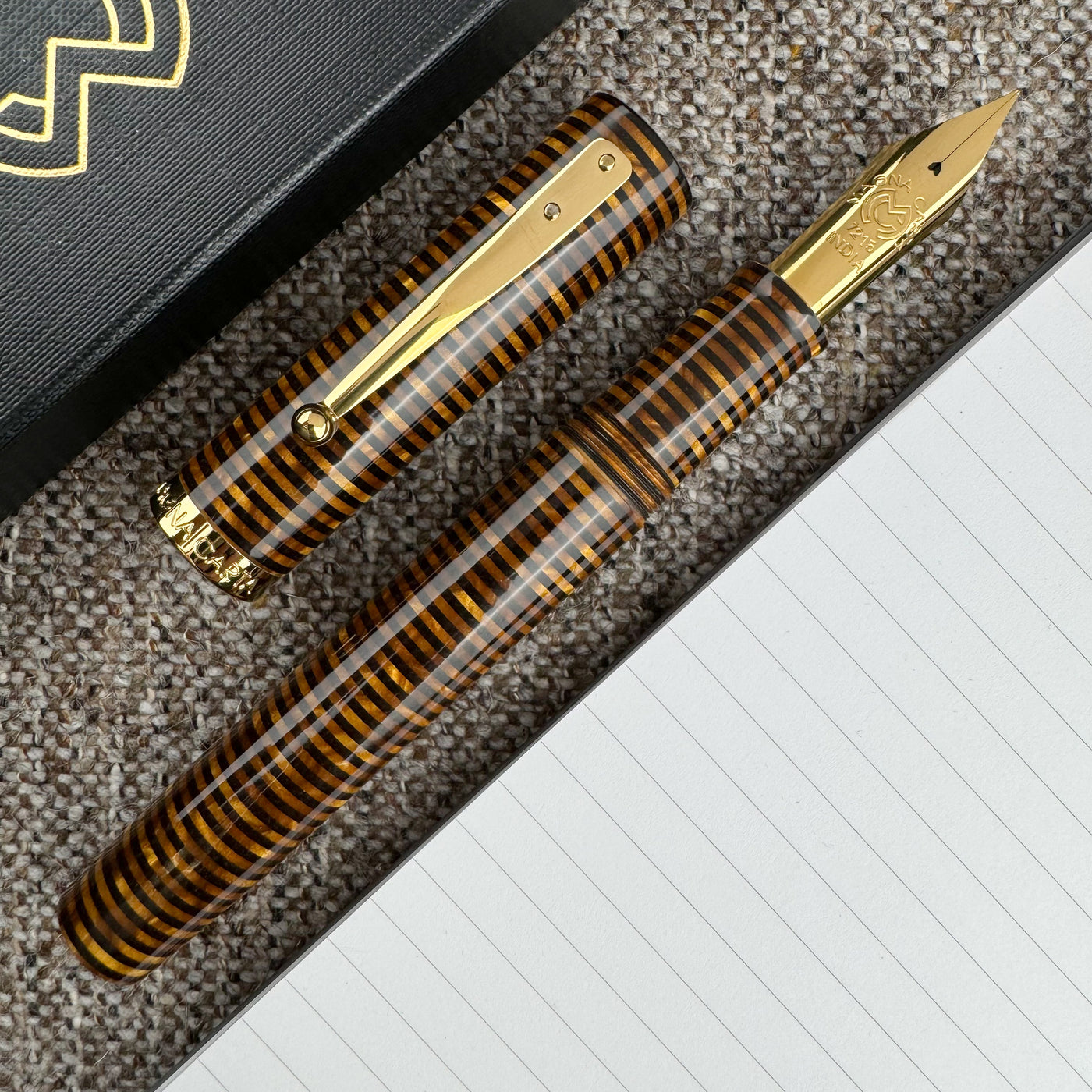 Magna Mag 1000 Fountain Pen - Amber