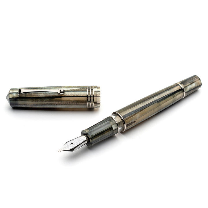 Leonardo Momento Zero Grande 2.0 Fountain Pen - Sand