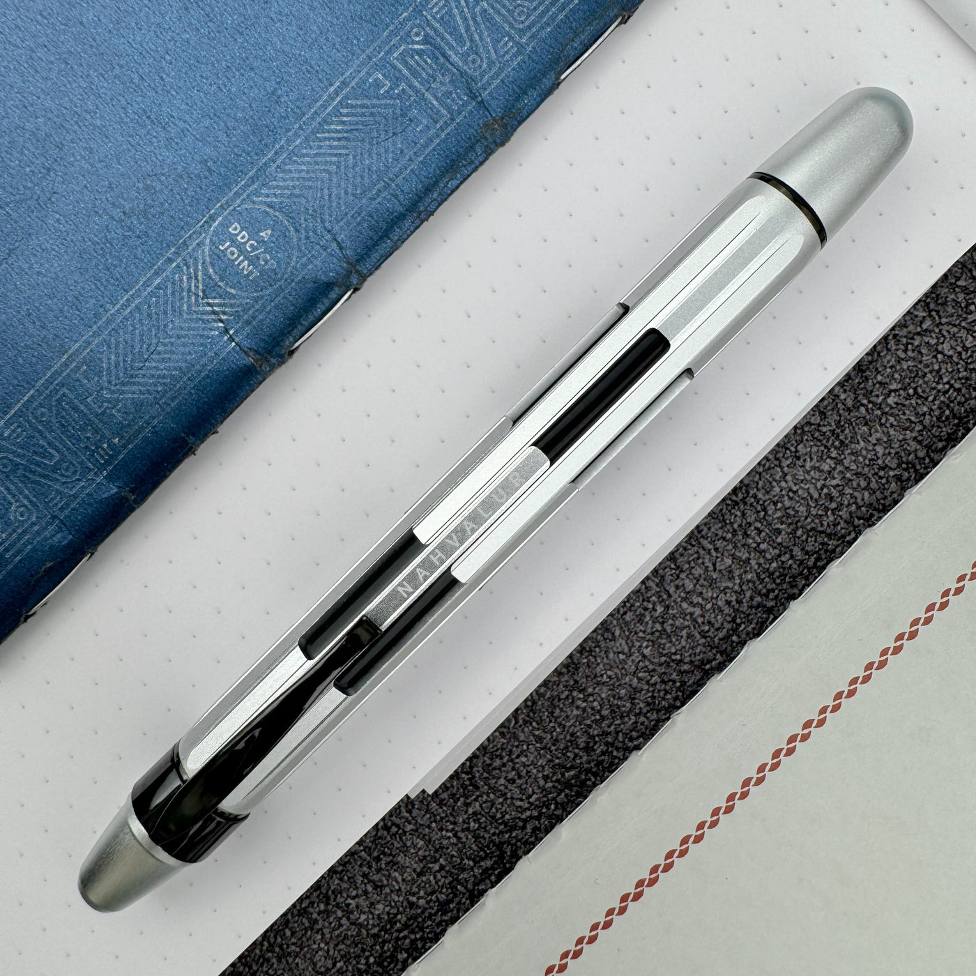 Nahvalur Eclipse Fountain Pen - Iridium