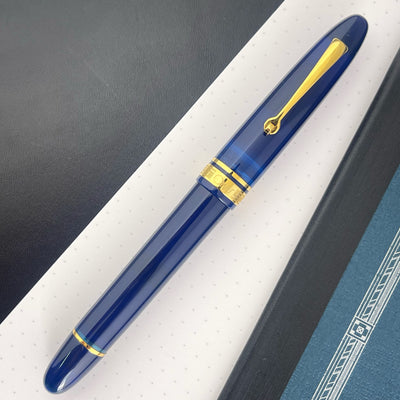 Omas Ogiva Fountain Pen - Blu w/ Gold