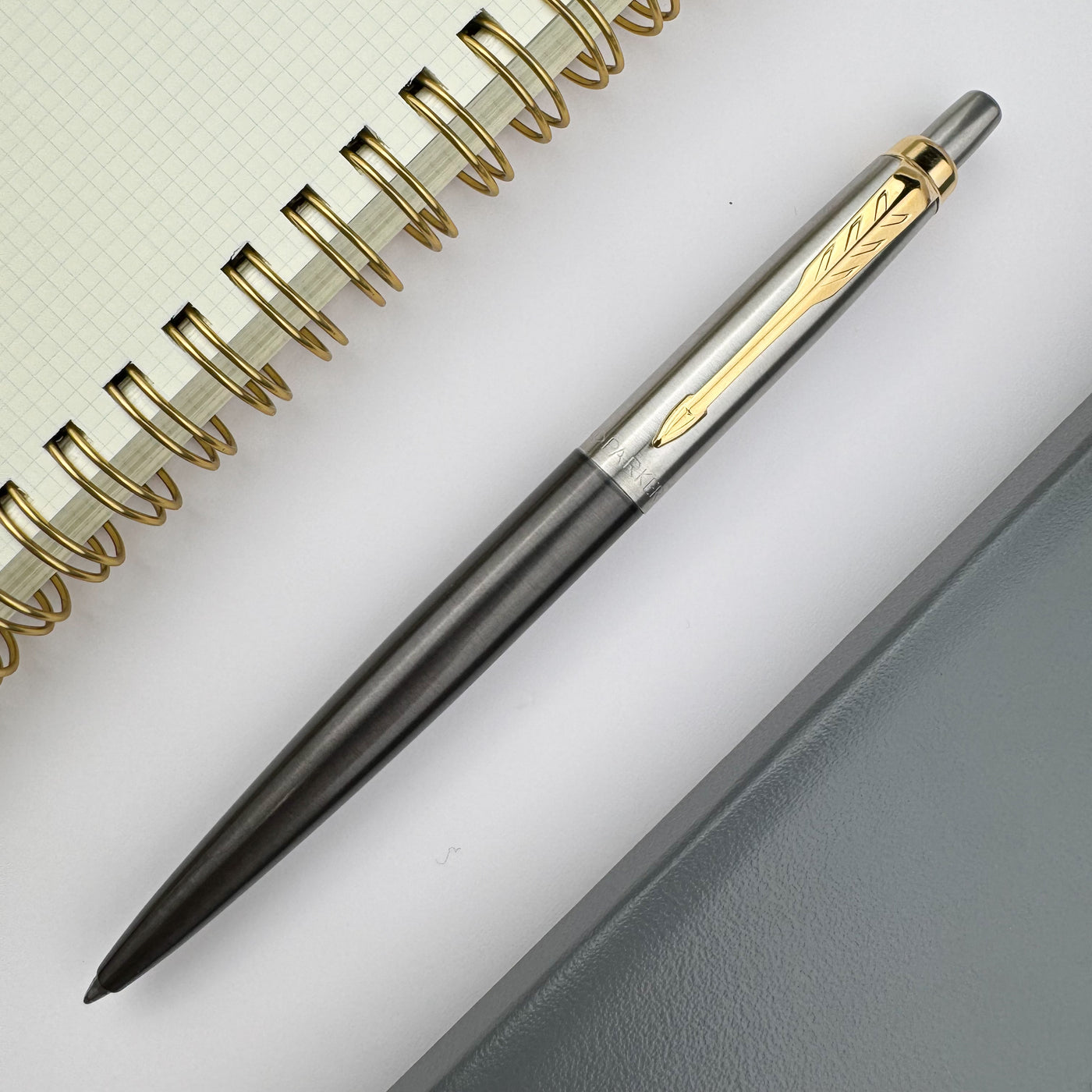 Parker Jotter XL Ballpoint Pen - Grey w/ Gold Trim