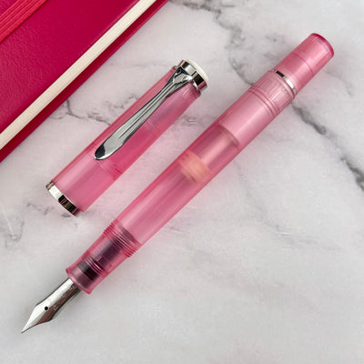 Pelikan Classic M205 Fountain Pen - Rose Quartz (Special Edition)