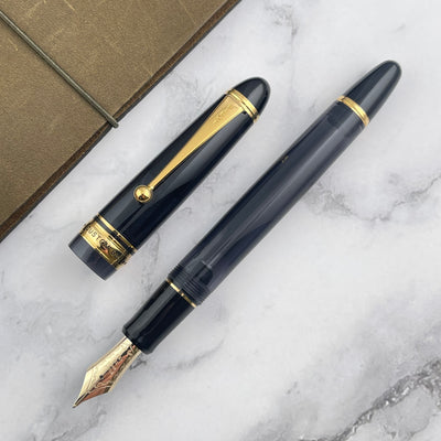 Pilot Custom 823 Fountain Pen - Smoke