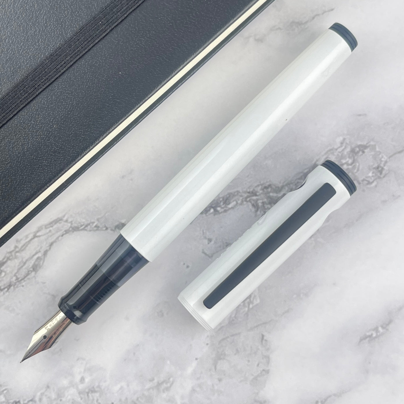 Pilot Explorer Fountain Pen - White