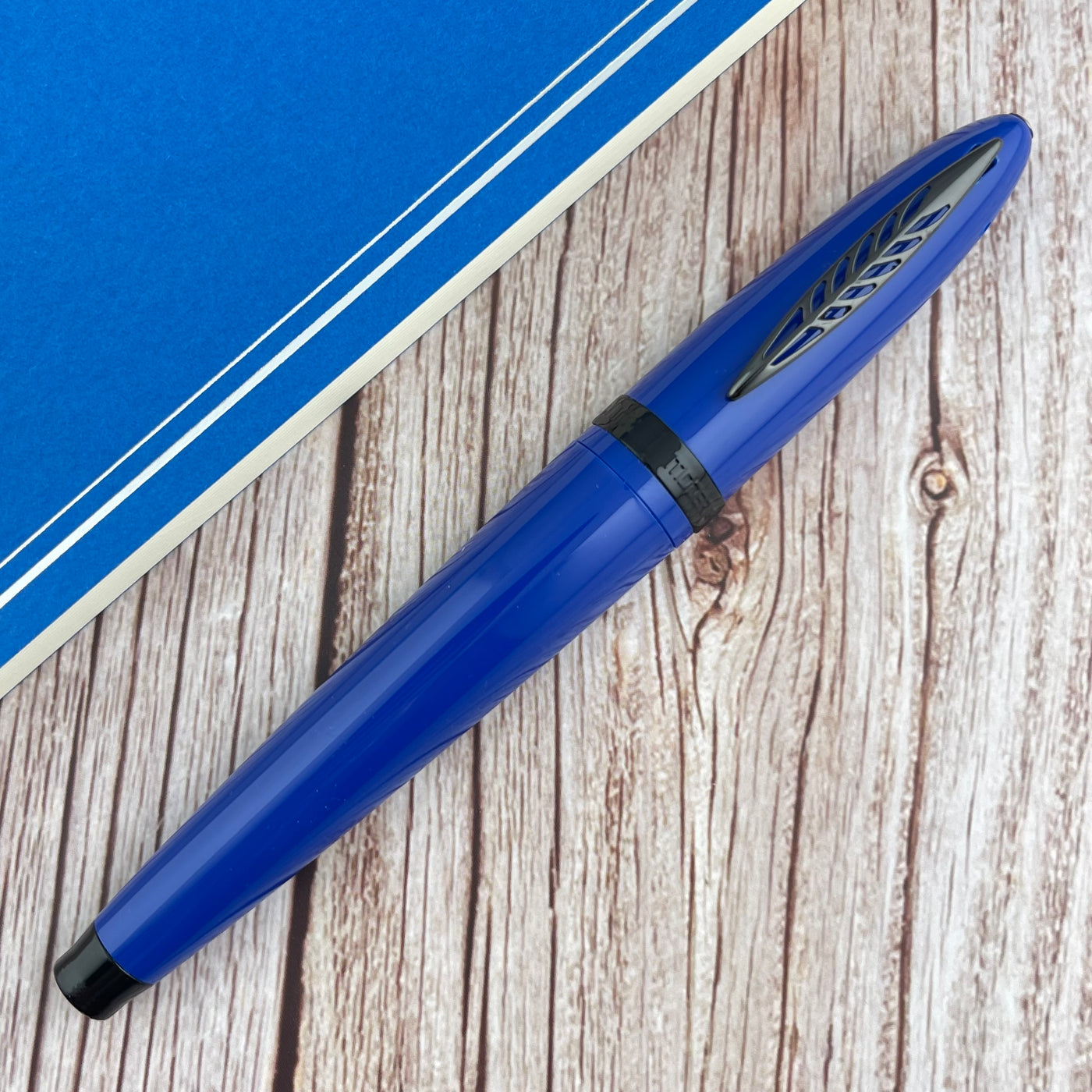 Pineider Modern Times Fountain Pen - Ocean Blue