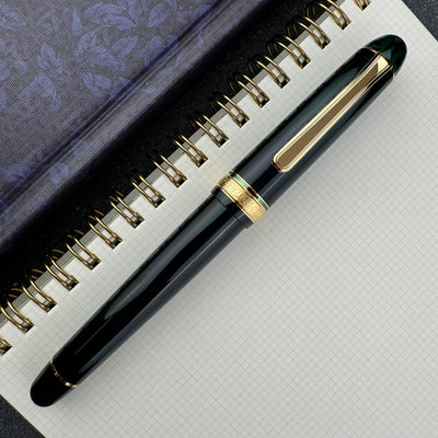 Platinum #3776 Century Fountain Pen - Laurel Green with Gold Trim