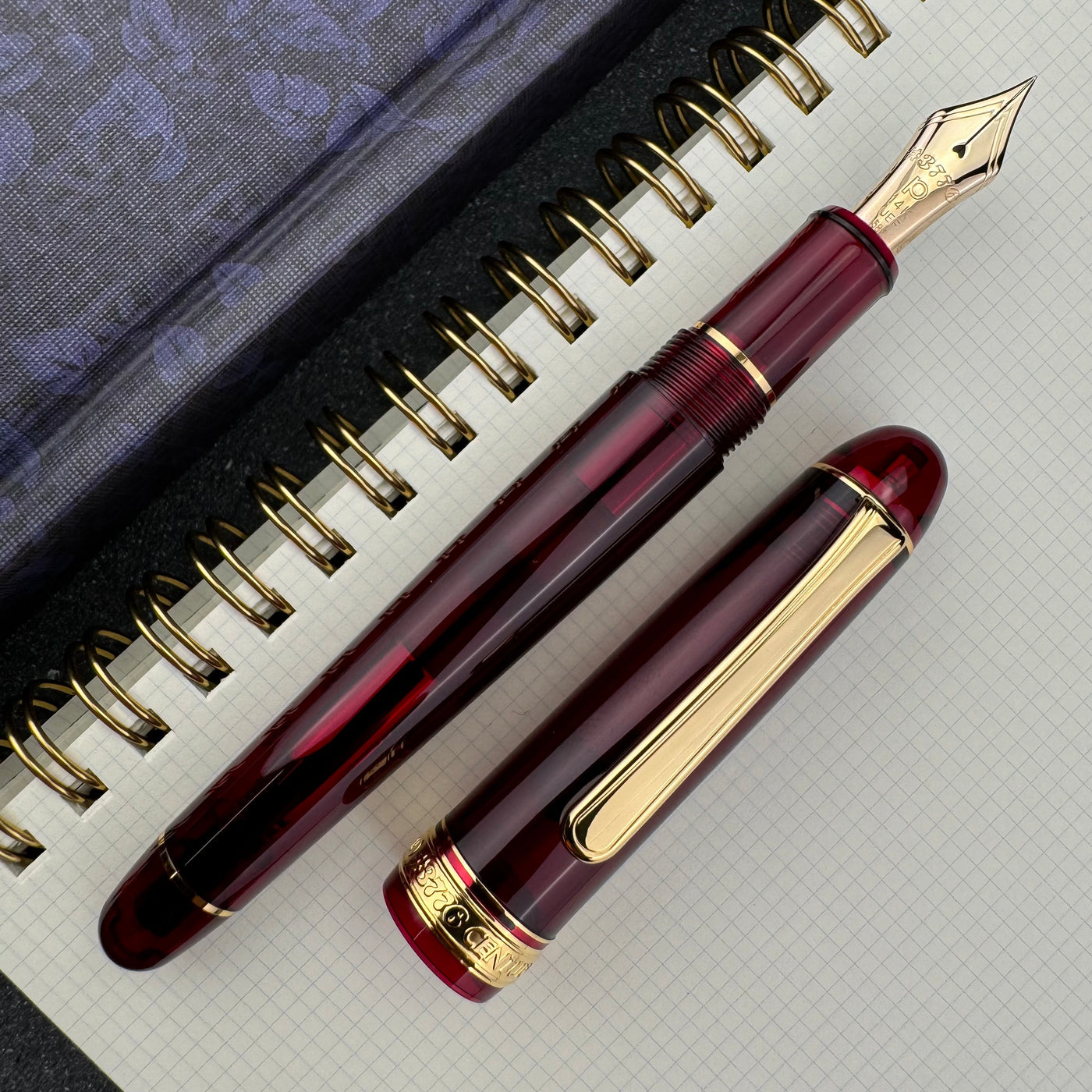 Platinum #3776 Century Fountain Pen - Bourgogne with Gold Trim