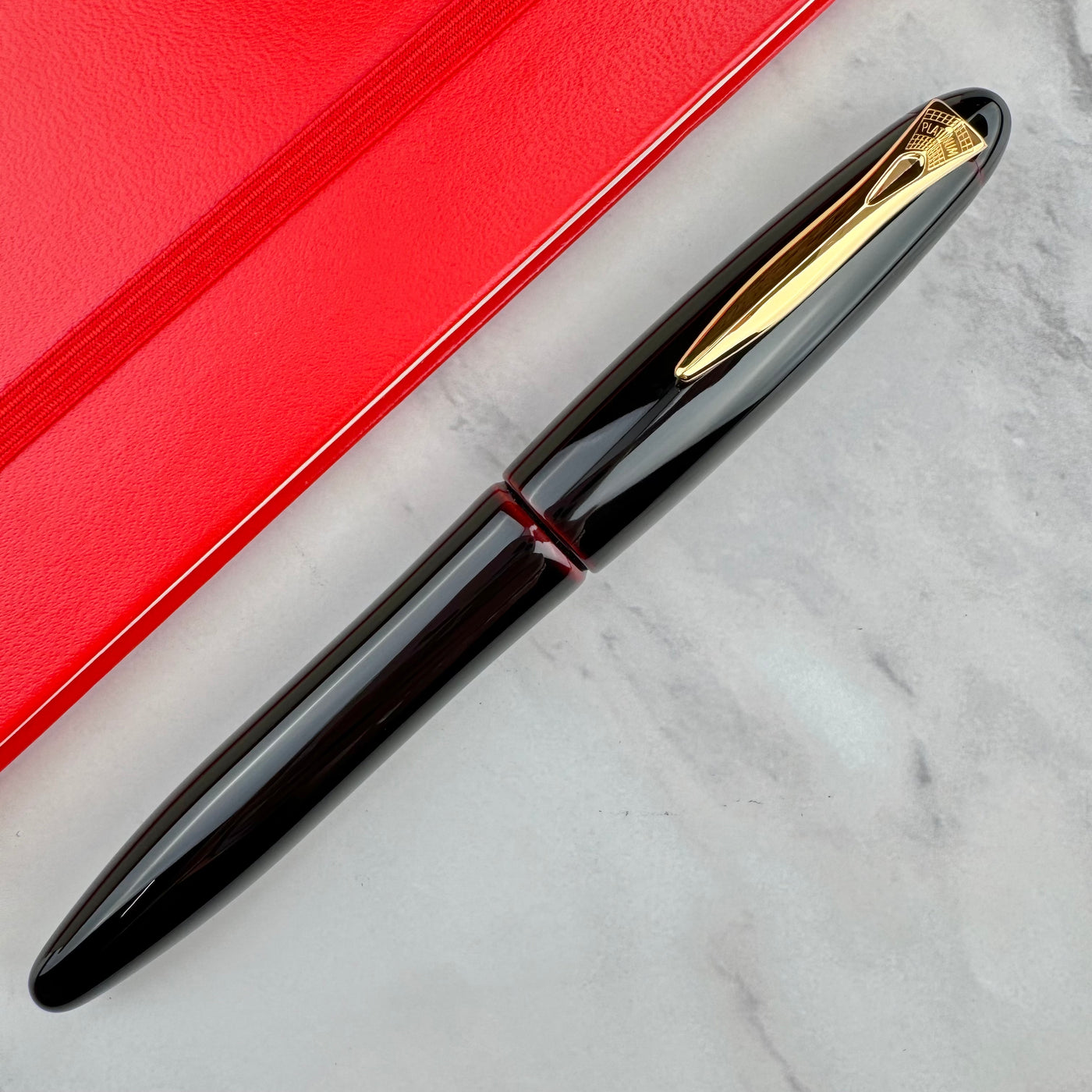 Platinum Izumo Fountain Pen - Akatame (Red)