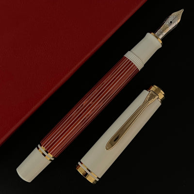 Pelikan Souveran M600 Fountain pen - Red / White (Special Edition)