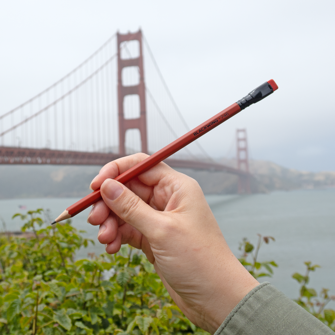 Blackwing Pencils Volume 746 - Golden Gate Bridge (Set of 12)