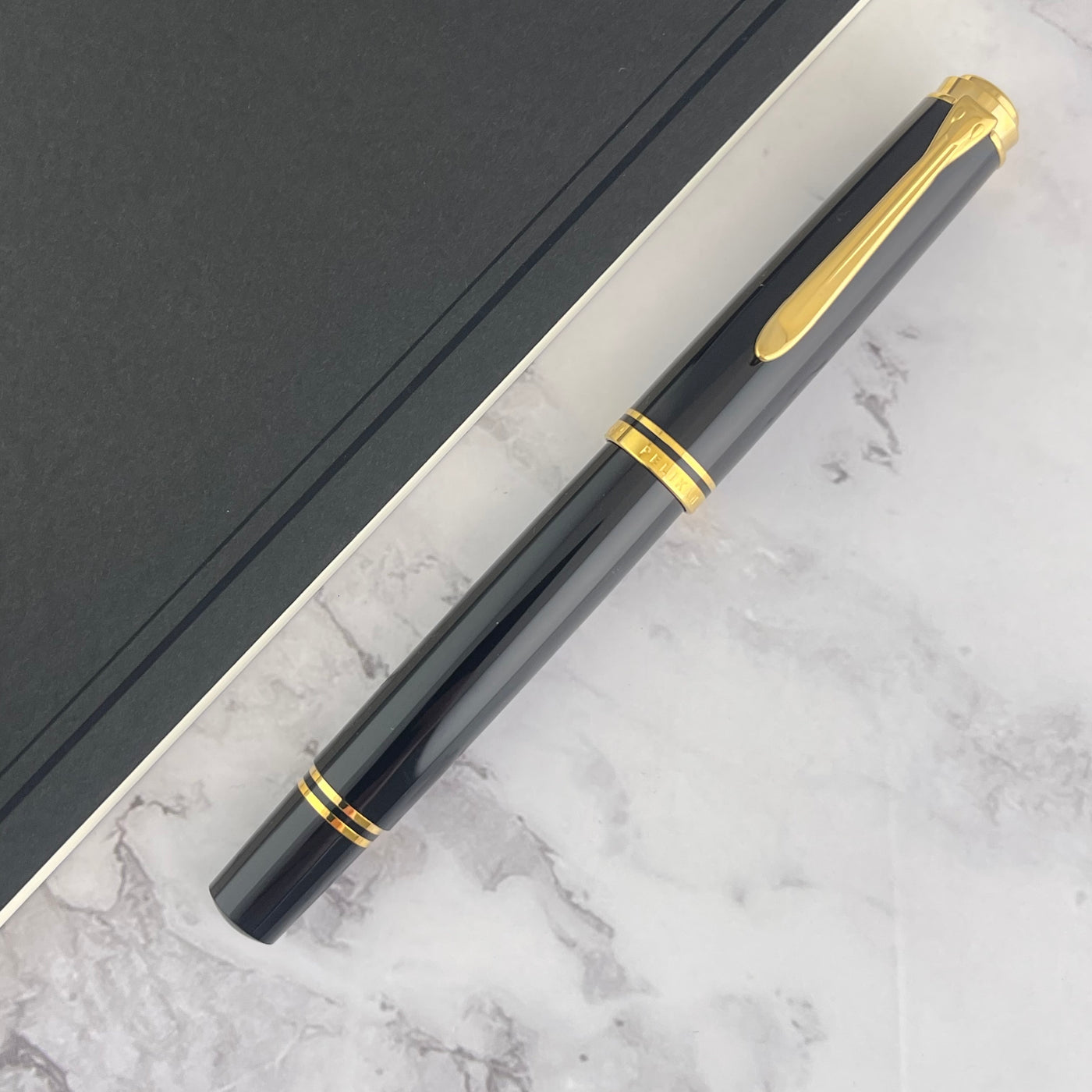 Pelikan Souveran R600 Rollerball Pen - Black