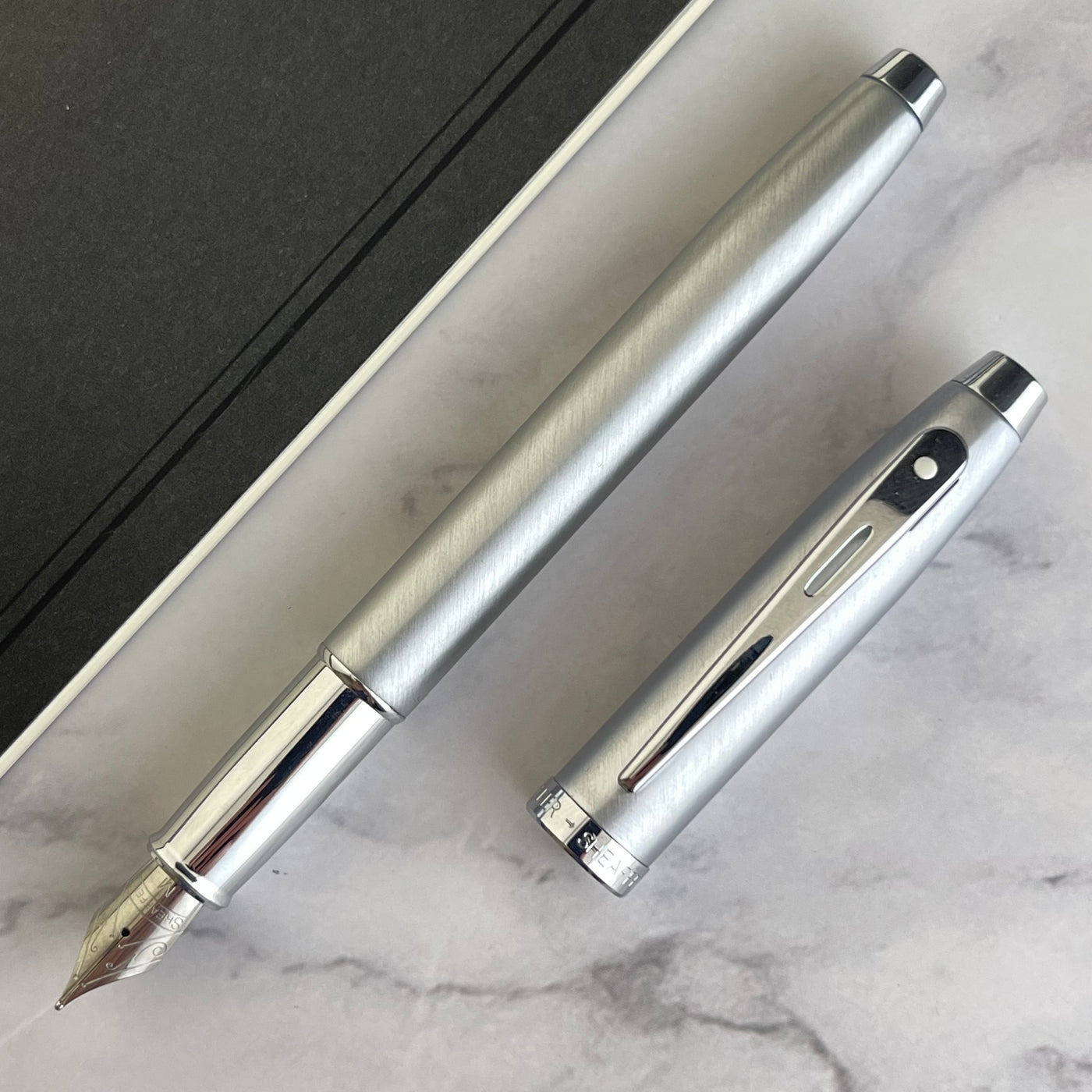 Sheaffer 100 Fountain Pen - Brushed Chrome