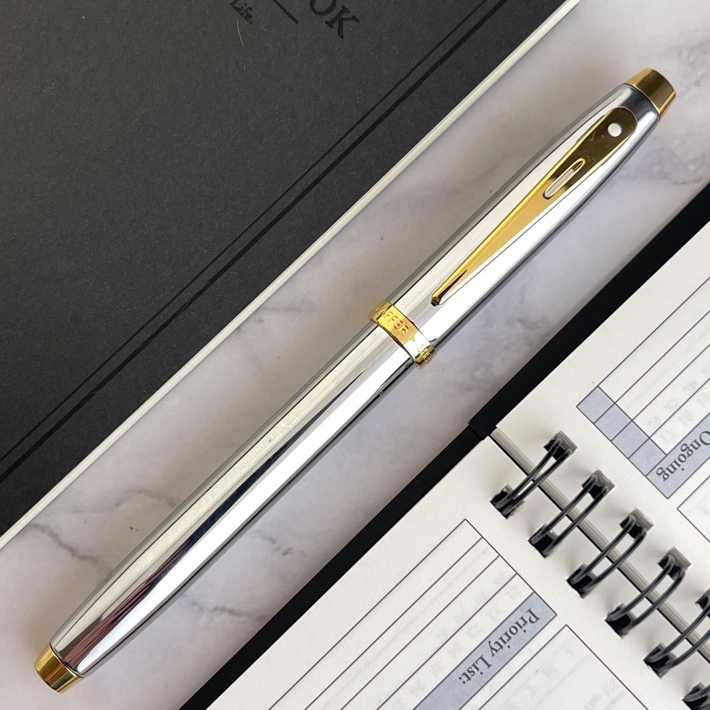 Sheaffer 100 Rollerball Pen - Chrome w/ Gold