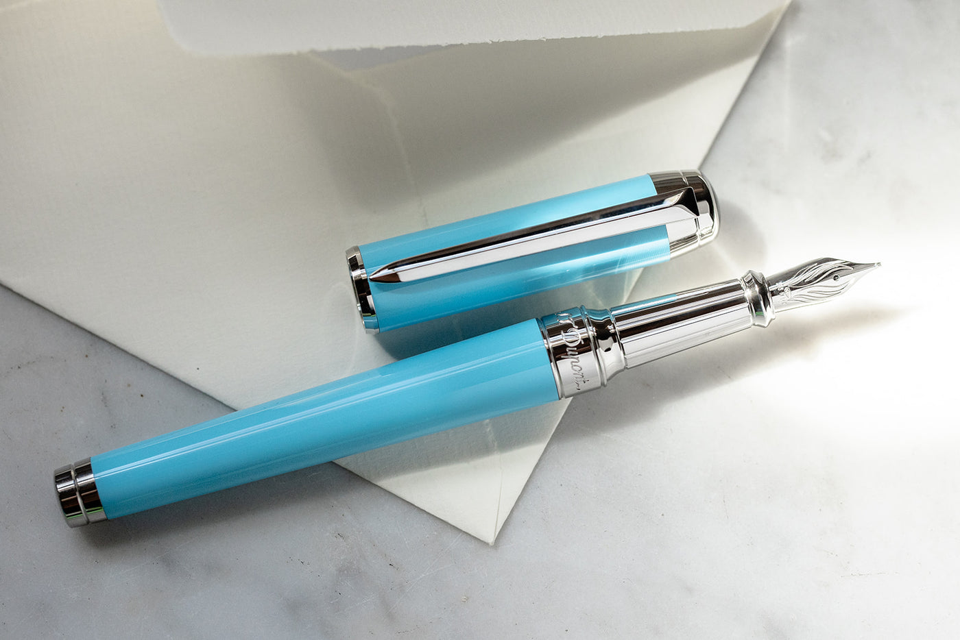 S.T. Dupont Line D Eternity XL Fountain Pen - Turquoise Lacquer