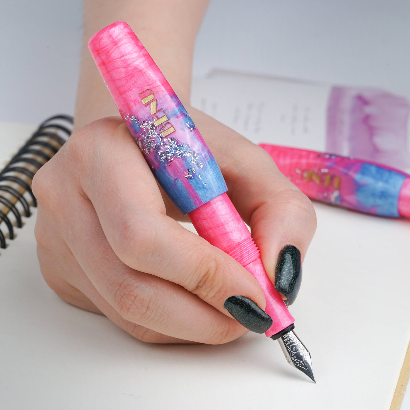 Benu Pixie Fountain Pen - Stardust Pink