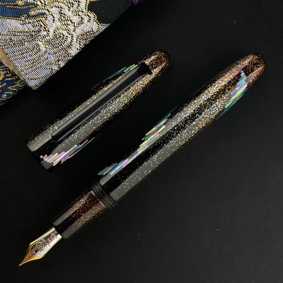 Taccia Miyabi Bon-Bori Fountain Pen - Aurora Glimmer (Limited Edition)