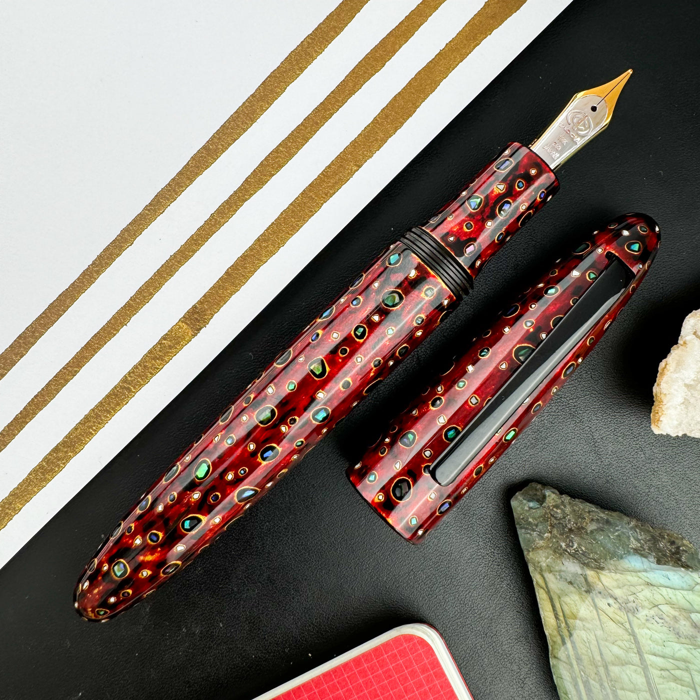 Taccia Miyabi Shin Tsugaru-Nuri Fountain Pen - Ame Iro (Limited Edition)