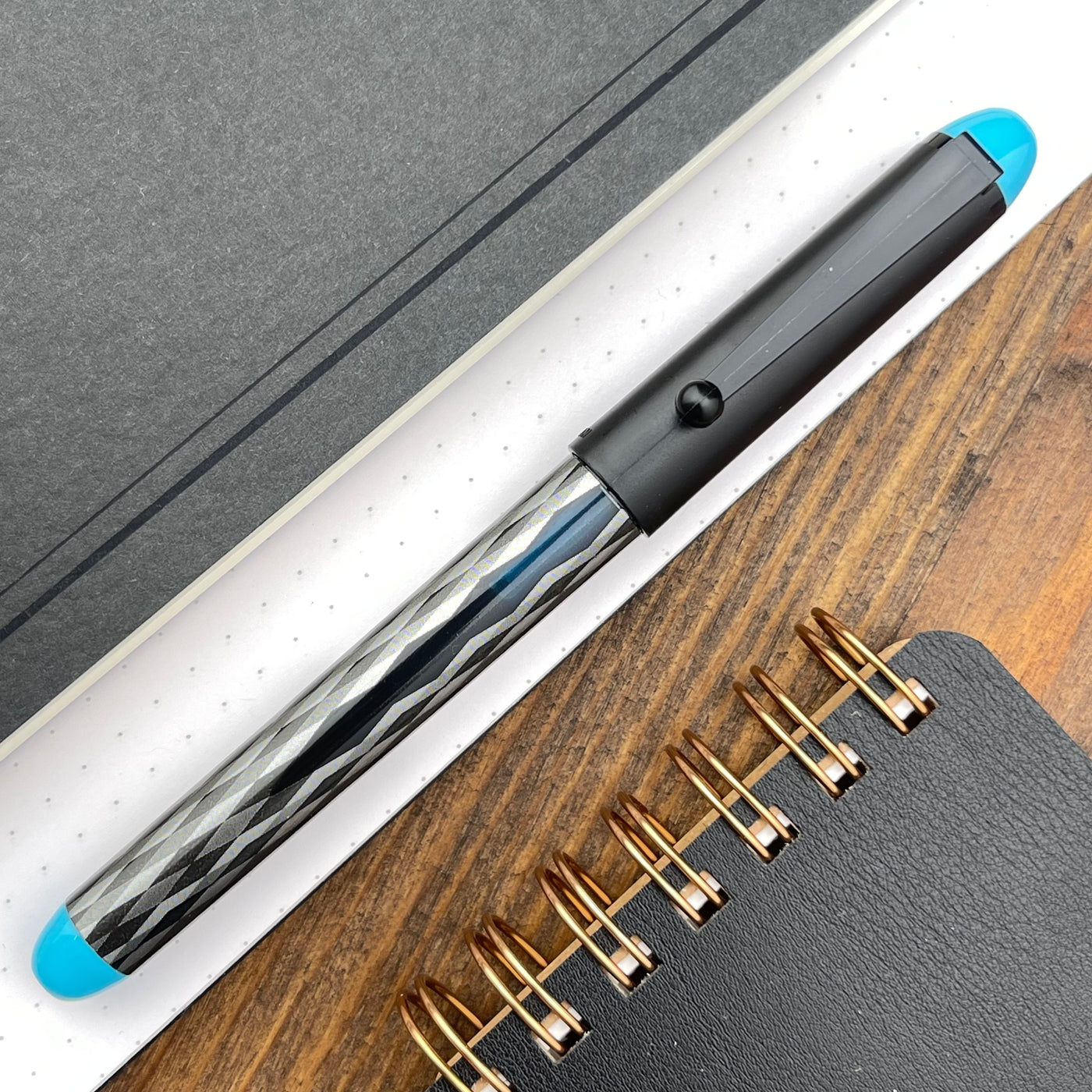 Pilot Varsity Fountain Pen - Turquoise