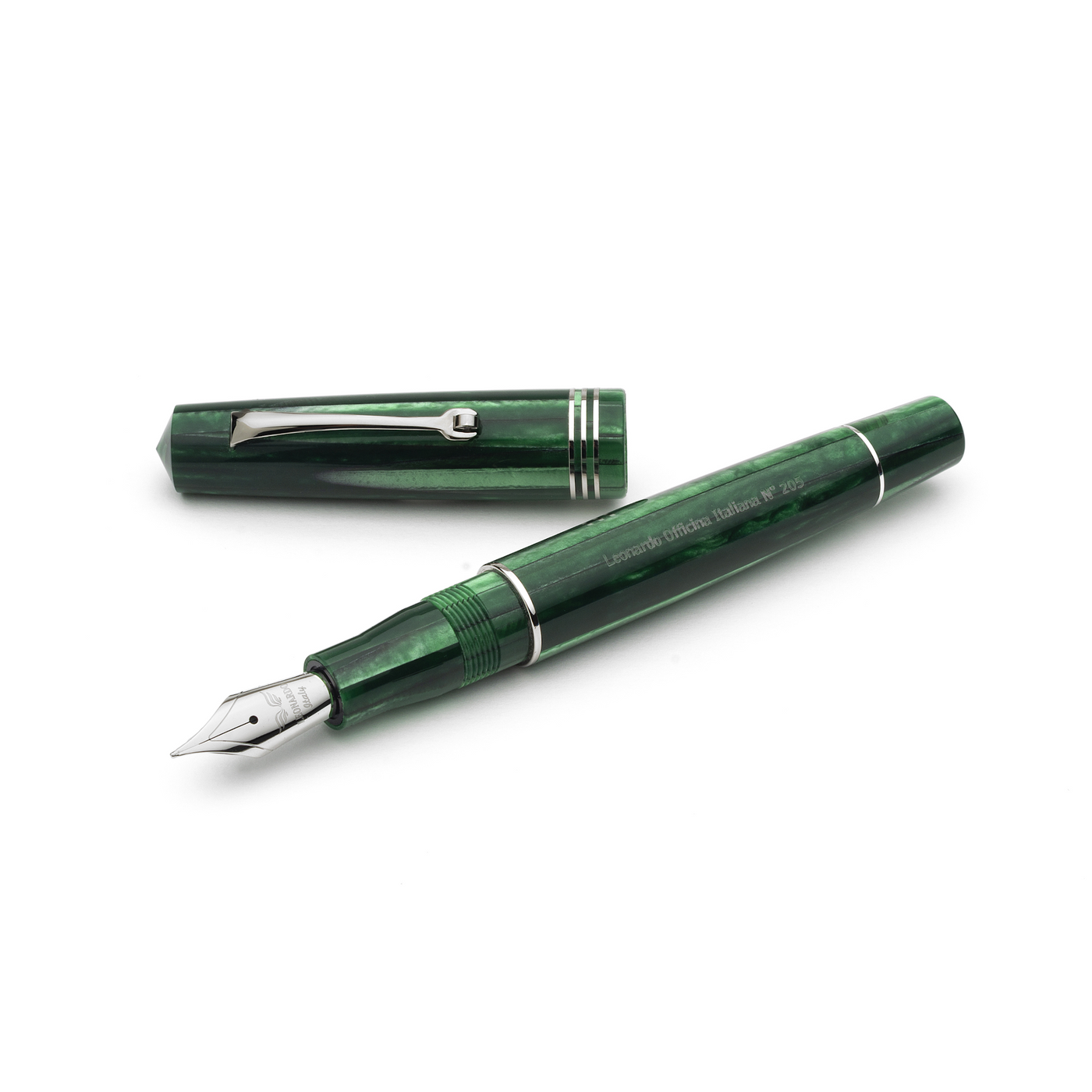 Leonardo Momento Zero Fountain Pen - Alga w/ Silver Trim | Atlas Stationers.