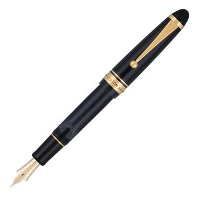 Pilot Custom 823 Fountain Pen - Smoke | Atlas Stationers.