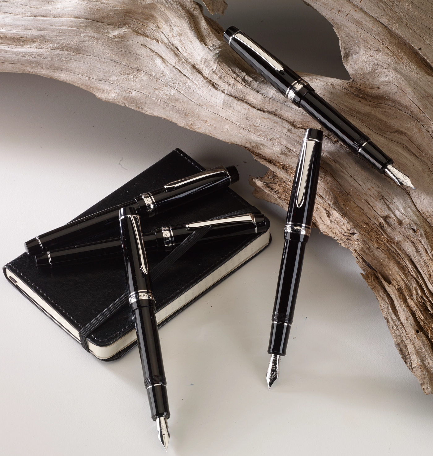 Pilot Custom Heritage 912 Fountain Pen - Black | Atlas Stationers.