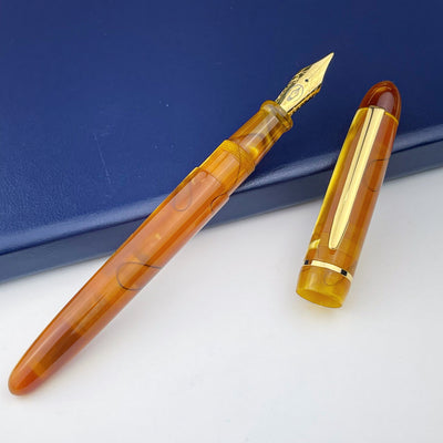 Edison Menlo Fountain Pen - Sweet Honey