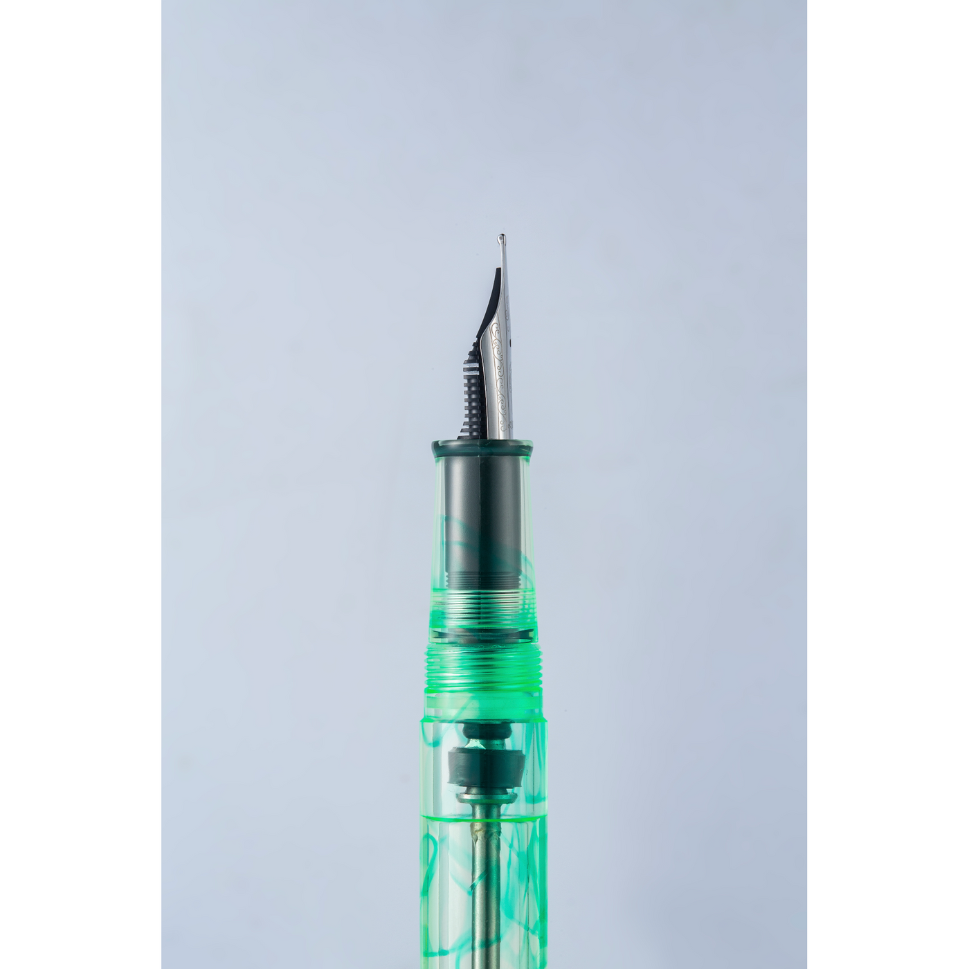 Nahvalur (Narwhal) Original Plus Fountain Pen - Altifrons Green | Atlas Stationers.