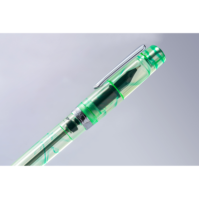 Nahvalur (Narwhal) Original Plus Fountain Pen - Altifrons Green | Atlas Stationers.