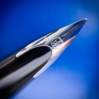 Waterman Carene Fountain Pen - L'essence du Bleu (Special Edition) | Atlas Stationers.