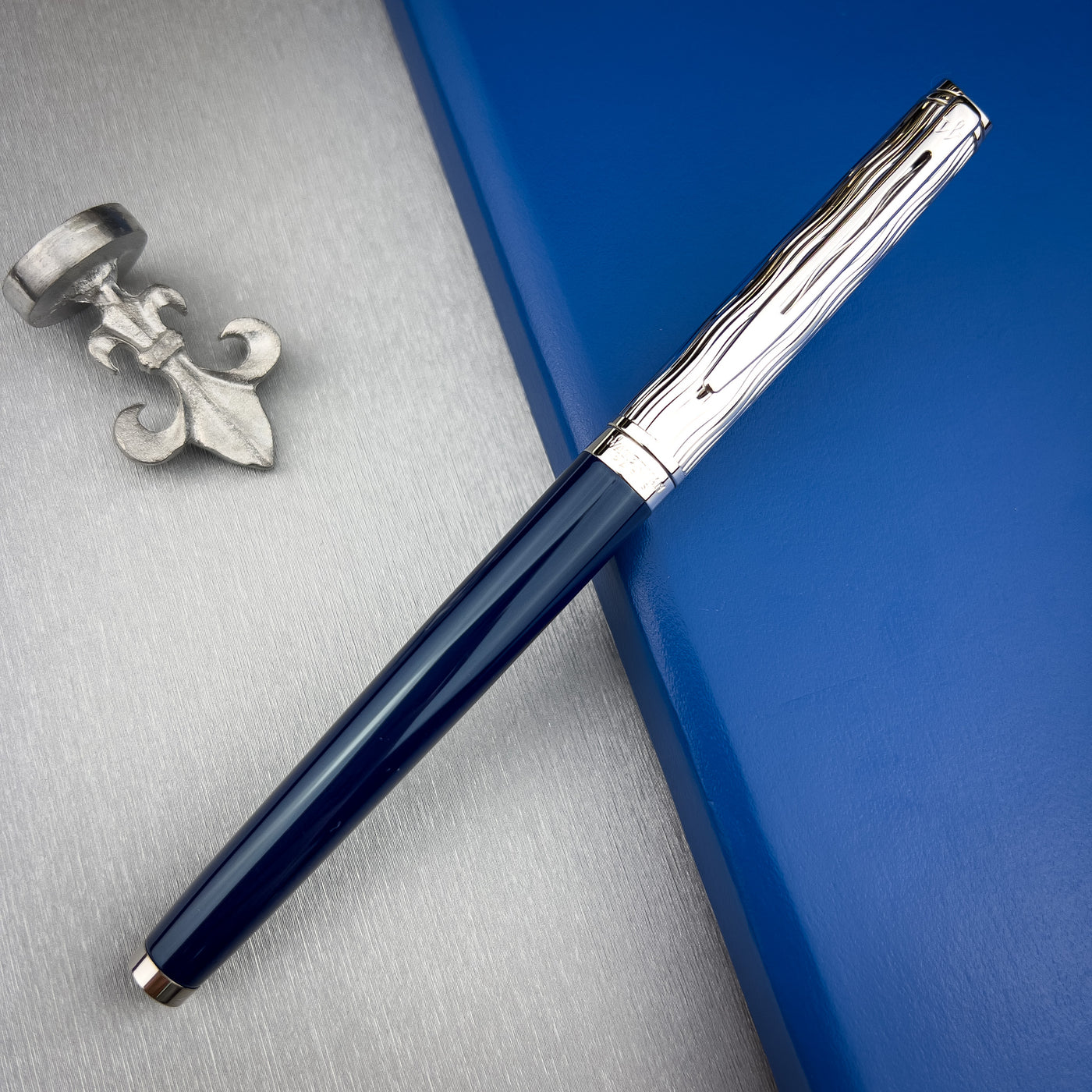 Waterman Hemisphere Fountain Pen - L'essence du Bleu (Special Edition) | Atlas Stationers.