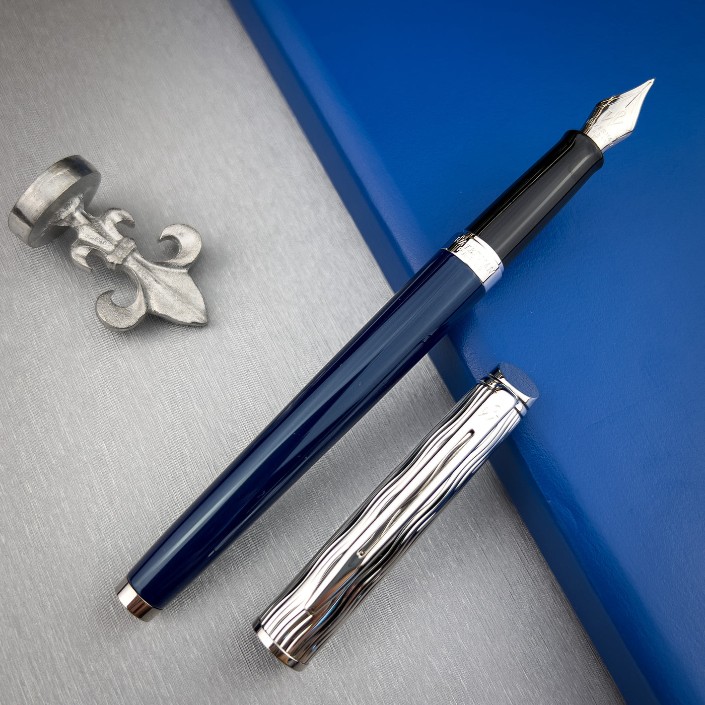 Waterman Hemisphere Fountain Pen - L'essence du Bleu (Special Edition) | Atlas Stationers.