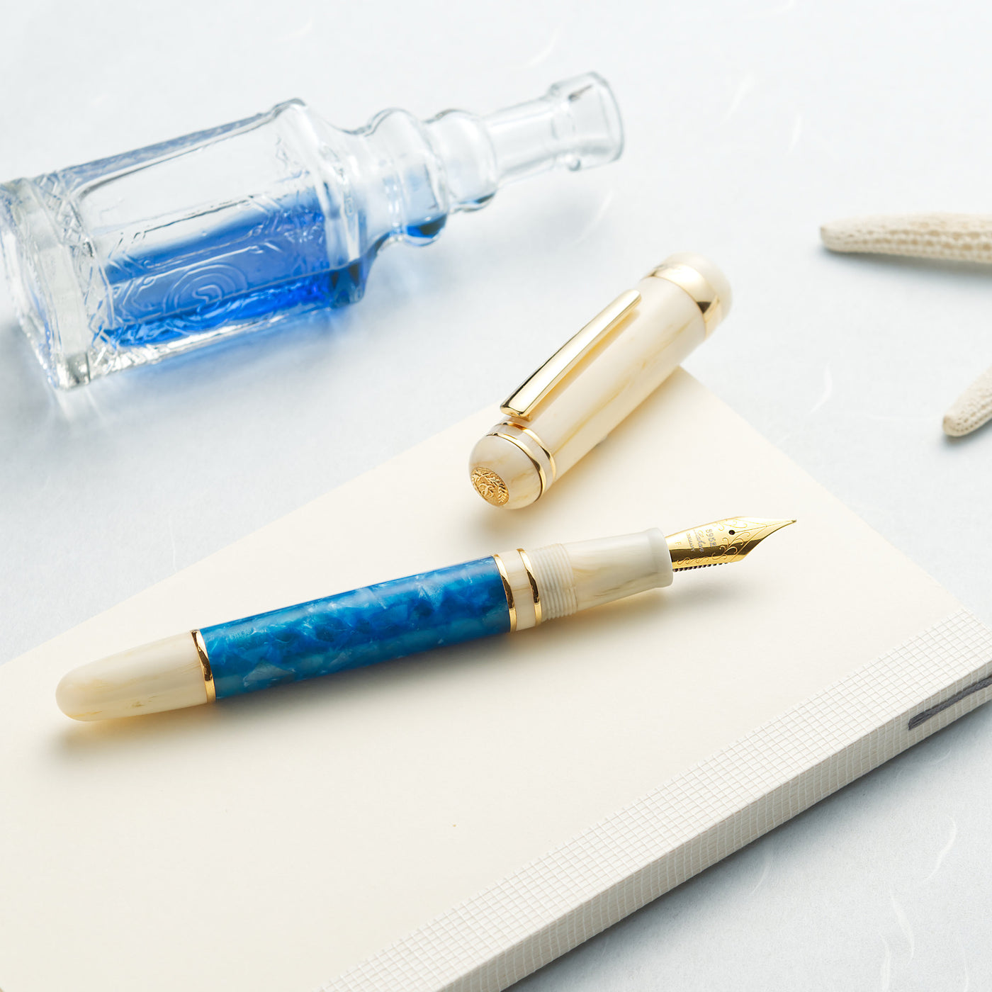 Laban 325 Fountain Pen - Ocean Blue | Atlas Stationers.