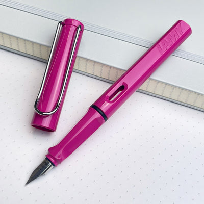 Lamy Safari Fountain Pen - Pink