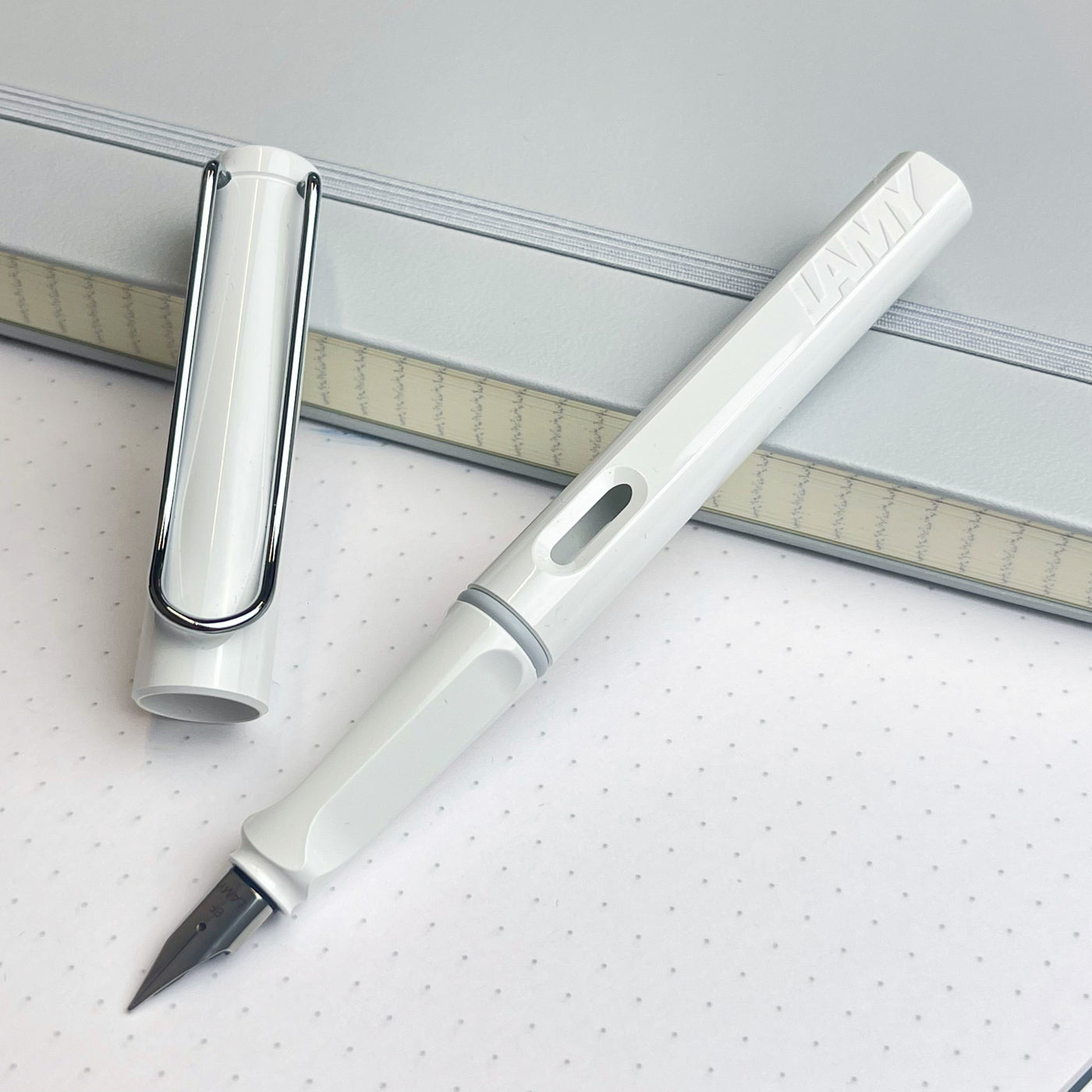 Lamy Safari Fountain Pen - White