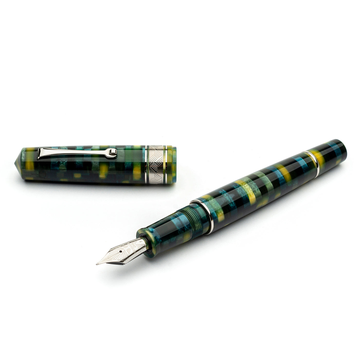 Leonardo Mosaico Fountain Pen - Baobab w/ Silver Trim