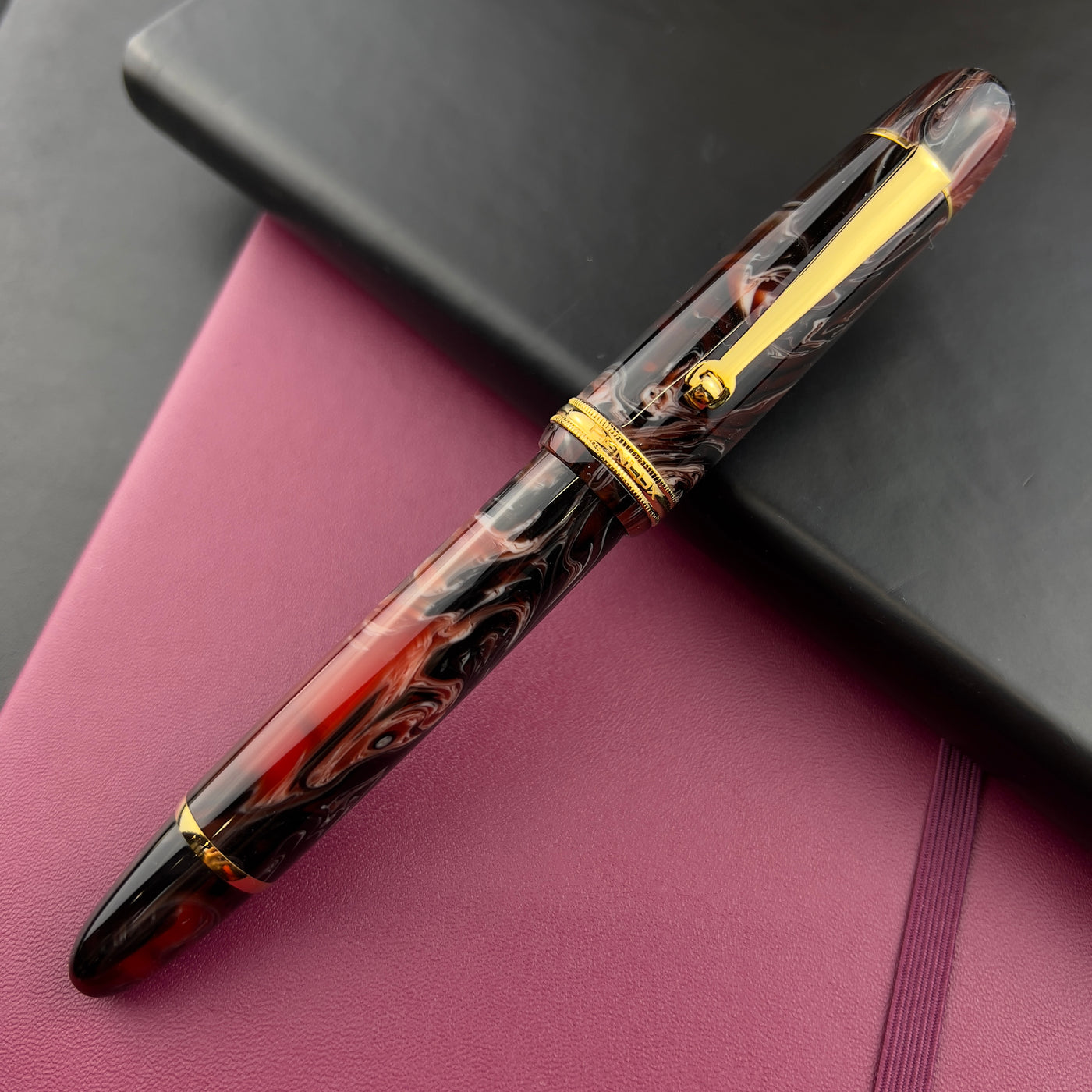 Penlux Masterpiece Grande Fountain Pen - Marble Wave