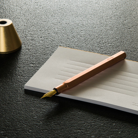 ystudio Desk Fountain Pen - Classic | Atlas Stationers.