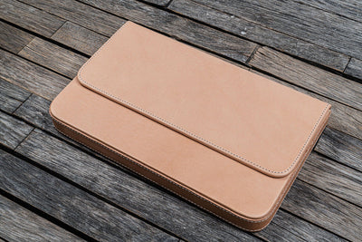 Galen Leather Magnum Opus 12 Slot Pen Case - Undyed | Atlas Stationers.