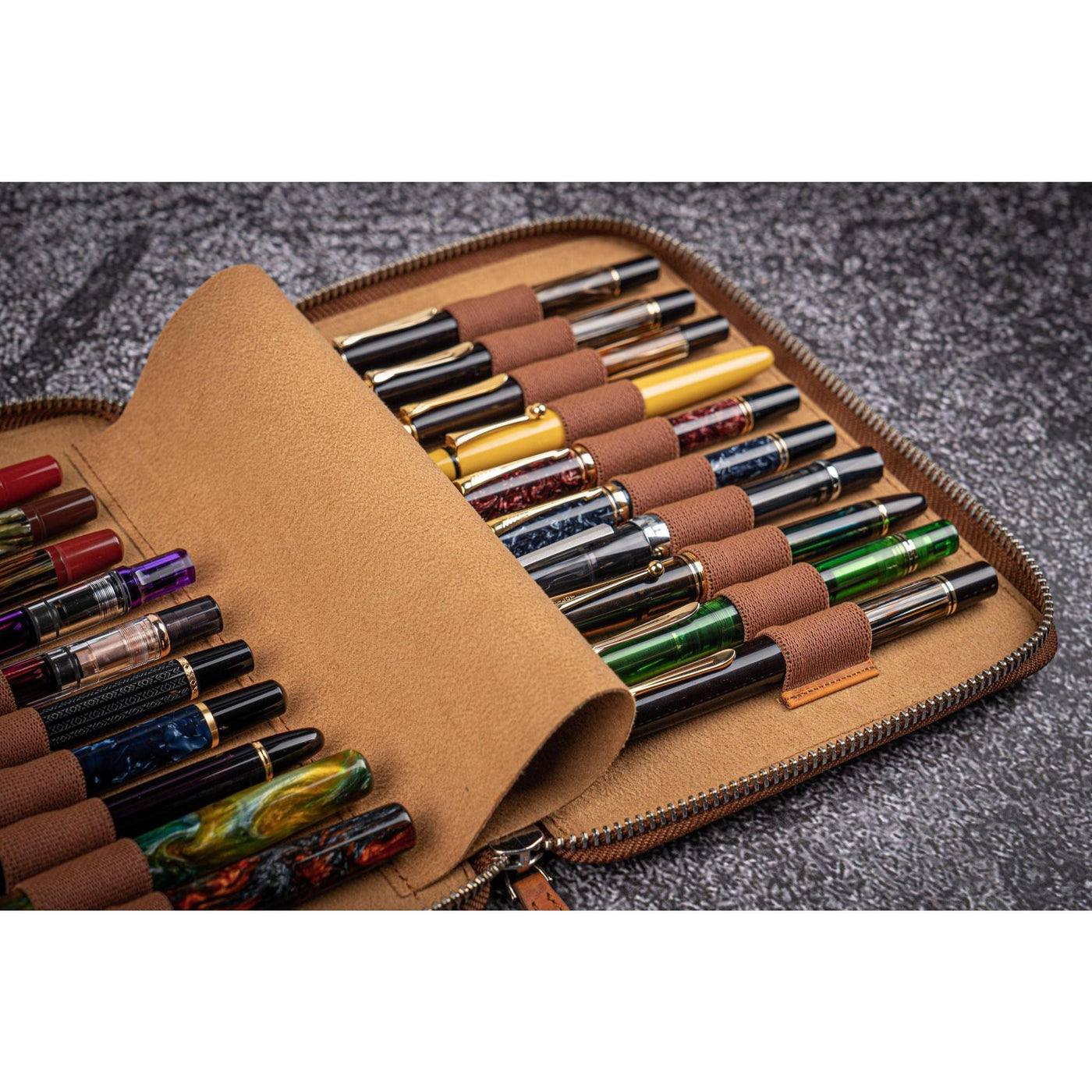 Galen Leather 20 Pen Zipper Case - Crazy Horse Brown | Atlas Stationers.